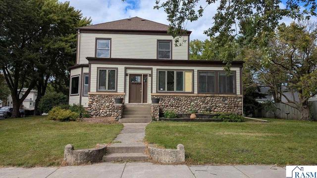 209 SW Oak Avenue, Montgomery, MN 56069