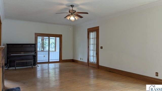 209 SW Oak Avenue, Montgomery, MN 56069