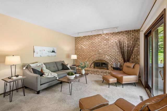 9572 Morris Circle, Bloomington, MN 55437