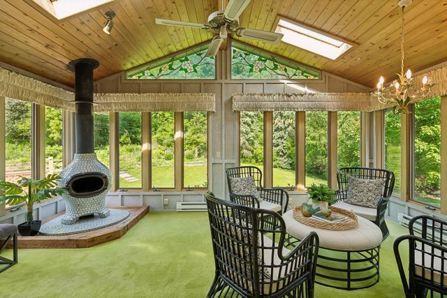 9572 Morris Circle, Bloomington, MN 55437