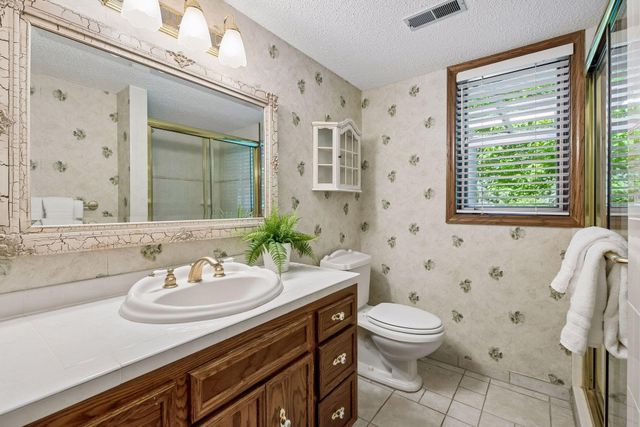 9572 Morris Circle, Bloomington, MN 55437