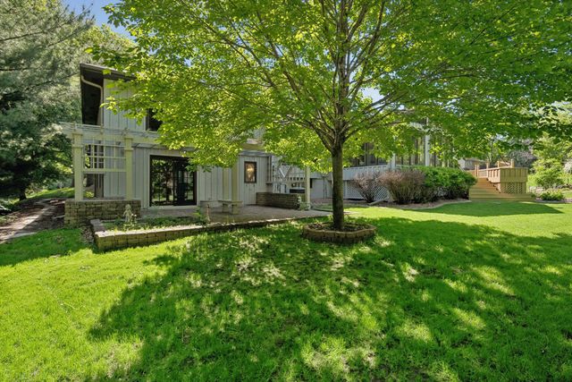 9572 Morris Circle, Bloomington, MN 55437