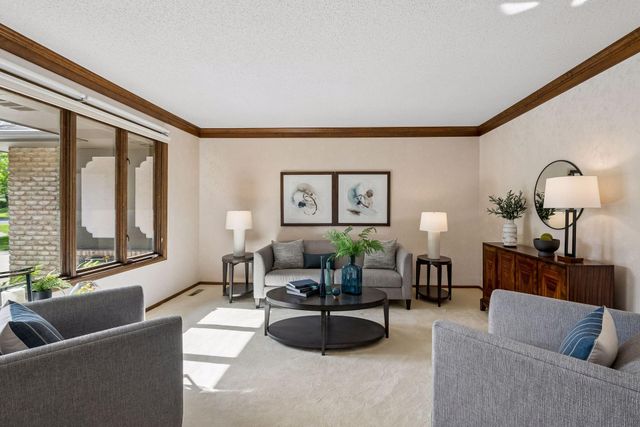9572 Morris Circle, Bloomington, MN 55437