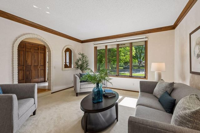 9572 Morris Circle, Bloomington, MN 55437