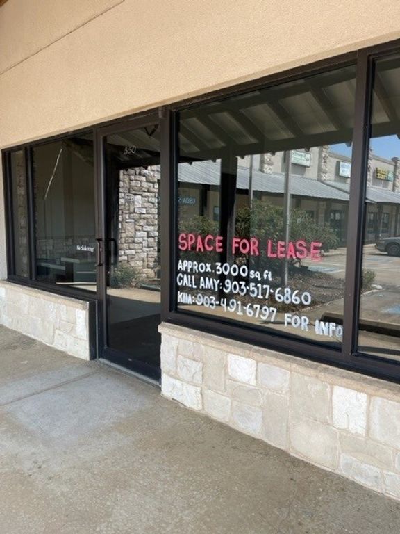 550 N Collegiate Drive, Paris, TX 75460