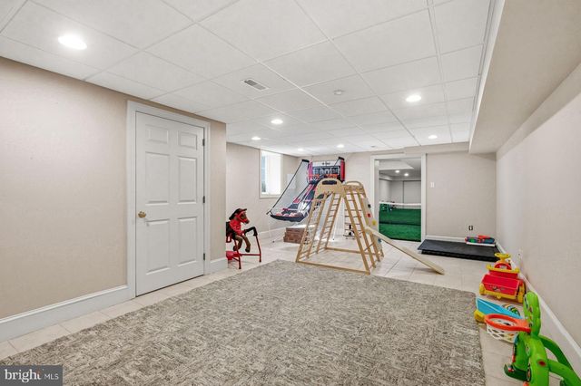 1295 ARGYLE RD, Berwyn, PA 19312