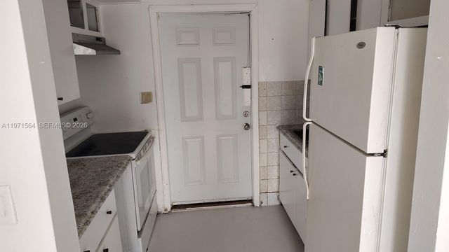 1940 NE 2nd Ter, Pompano Beach, FL 33060