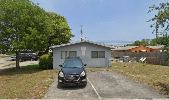 1940 NE 2nd Ter, Pompano Beach, FL 33060
