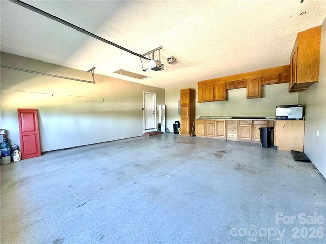 238 Dogwood Acres Lane, Taylorsville, NC 28681