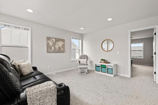 6352 Red Cedar Drive, Chaska, MN 55318