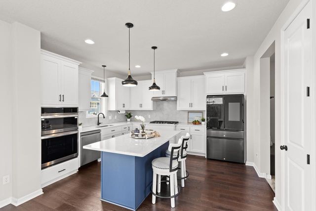 6352 Red Cedar Drive, Chaska, MN 55318