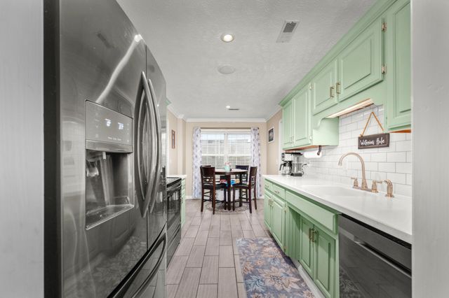 8210 Minehead Dr, Smyrna, TN 37167