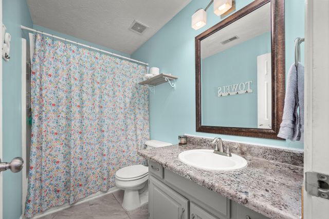 8210 Minehead Dr, Smyrna, TN 37167