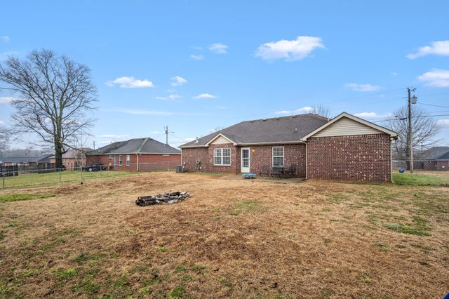 8210 Minehead Dr, Smyrna, TN 37167