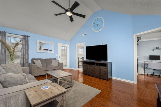 8210 Minehead Dr, Smyrna, TN 37167