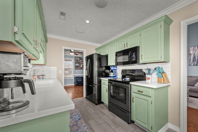 8210 Minehead Dr, Smyrna, TN 37167