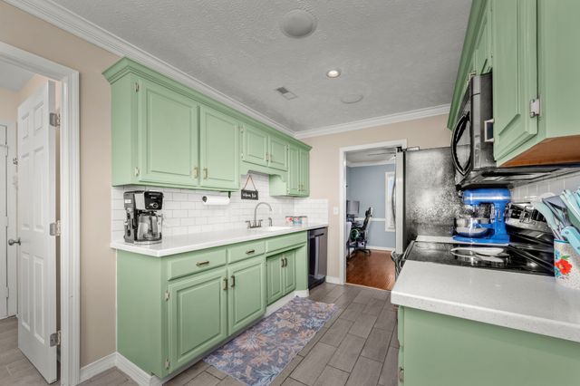 8210 Minehead Dr, Smyrna, TN 37167