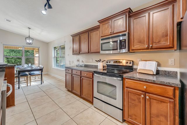 148 Strike Eagle Drive, Crestview, FL 32536