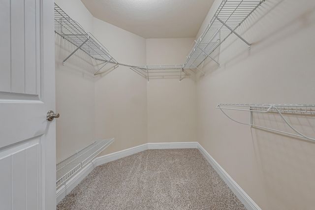 148 Strike Eagle Drive, Crestview, FL 32536