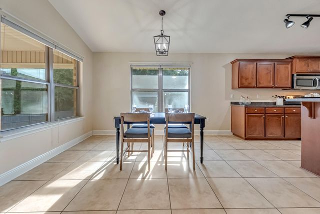 148 Strike Eagle Drive, Crestview, FL 32536