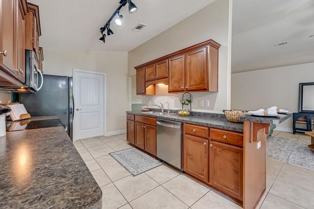 148 Strike Eagle Drive, Crestview, FL 32536