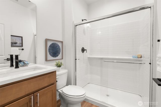 3307 219th Avenue E, Lake Tapps, WA 98391