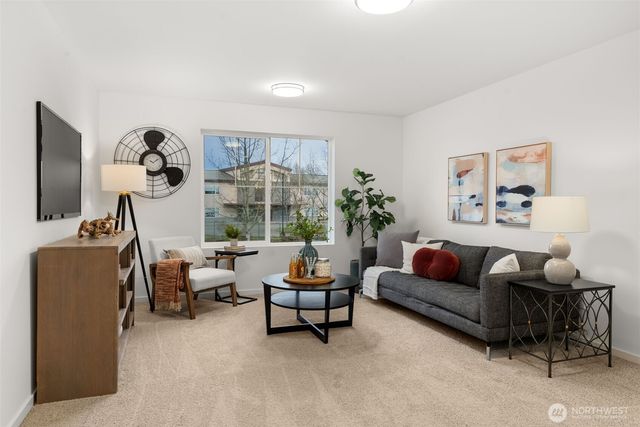 3307 219th Avenue E, Lake Tapps, WA 98391