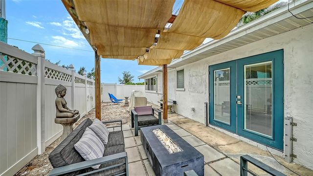 616 S CASEY KEY ROAD, Nokomis, FL 34275