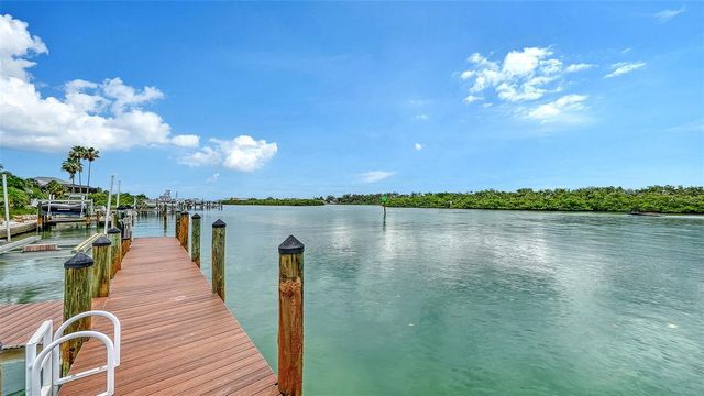 616 S CASEY KEY ROAD, Nokomis, FL 34275