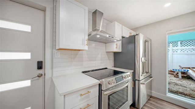 616 S CASEY KEY ROAD, Nokomis, FL 34275