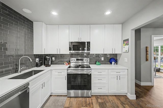 7925 W Layton Avenue 400, Littleton, CO 80123