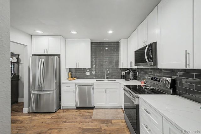 7925 W Layton Avenue 400, Littleton, CO 80123