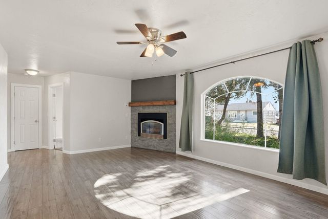 1328 W Gordon Ave, Spokane, WA 99205