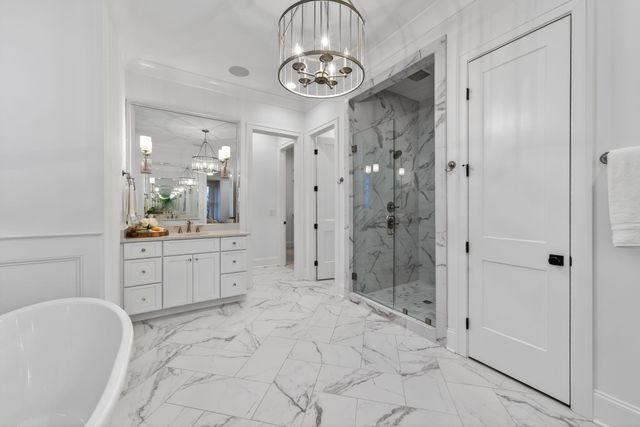 808 Carsten St, Nashville, TN 37221