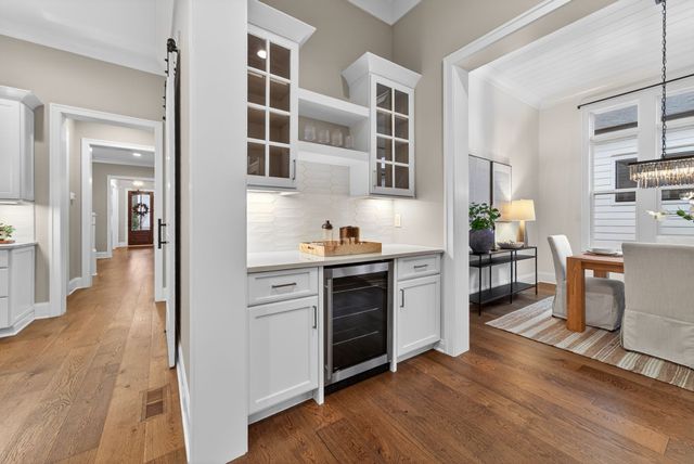 808 Carsten St, Nashville, TN 37221