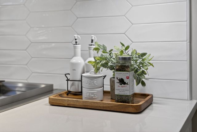 808 Carsten St, Nashville, TN 37221