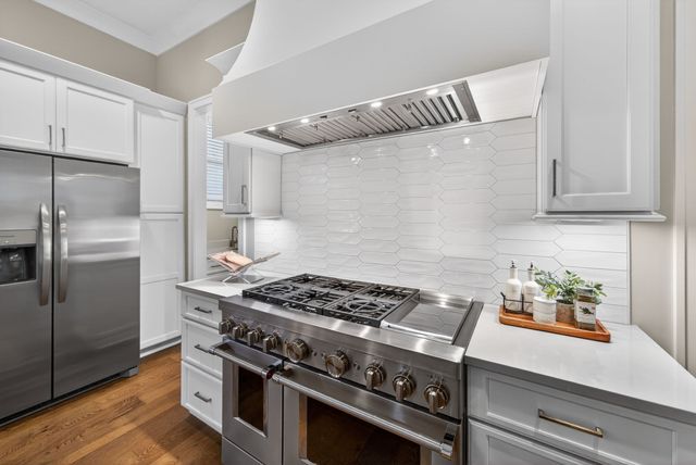 808 Carsten St, Nashville, TN 37221