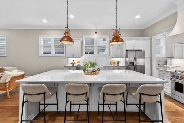 808 Carsten St, Nashville, TN 37221