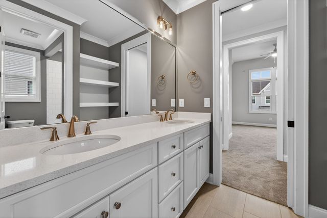 808 Carsten St, Nashville, TN 37221