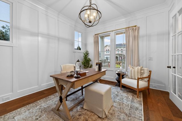 808 Carsten St, Nashville, TN 37221