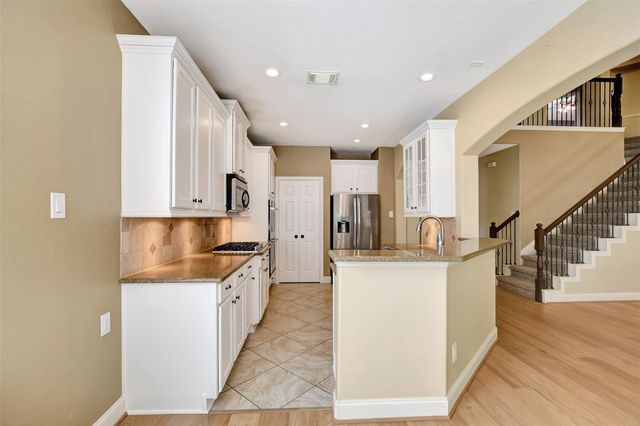 79 N Frontera Circle, The Woodlands, TX 77382