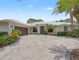 8780 SW Fishermans Wharf Drive, Stuart, FL 34997