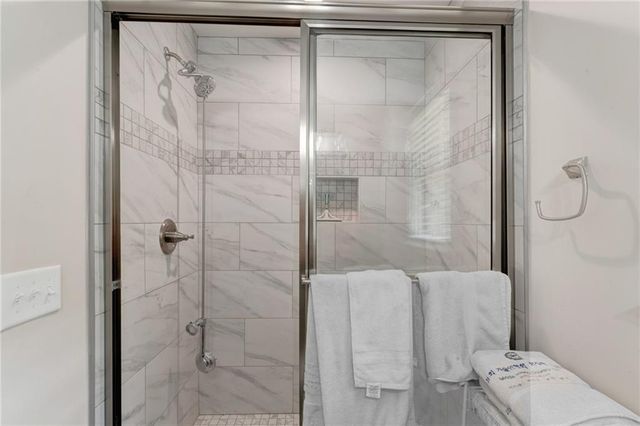 10 Shadow Lane, Cartersville, GA 30120