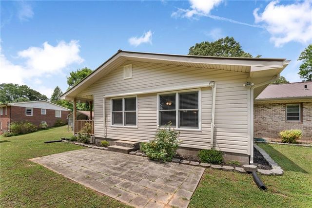 10 Shadow Lane, Cartersville, GA 30120