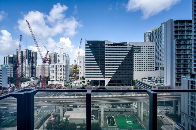 88 SW 7th Street 1006, Miami, FL 33130