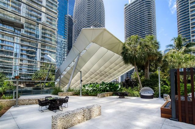 88 SW 7th Street 1006, Miami, FL 33130