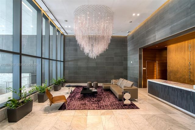 88 SW 7th Street 1006, Miami, FL 33130
