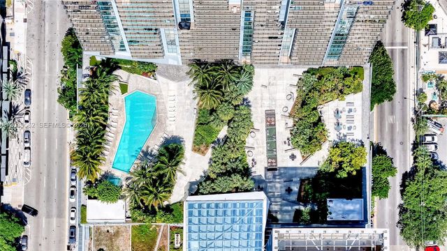 88 SW 7th Street 1006, Miami, FL 33130