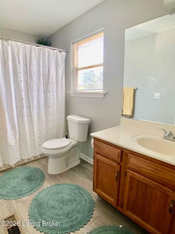 923 E Chestnut St, Louisville, KY 40204