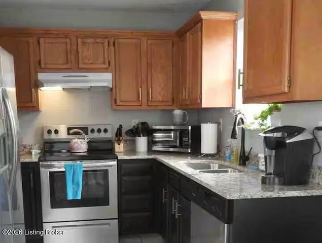 923 E Chestnut St, Louisville, KY 40204